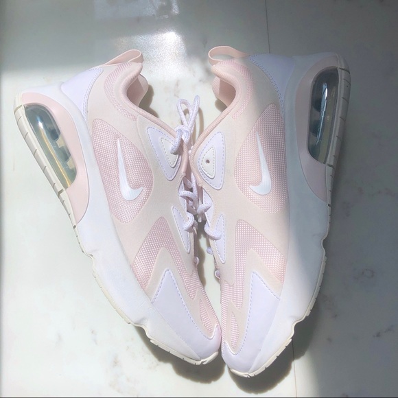 Air max 200 soft pink( super comfy) - Picture 5 of 11
